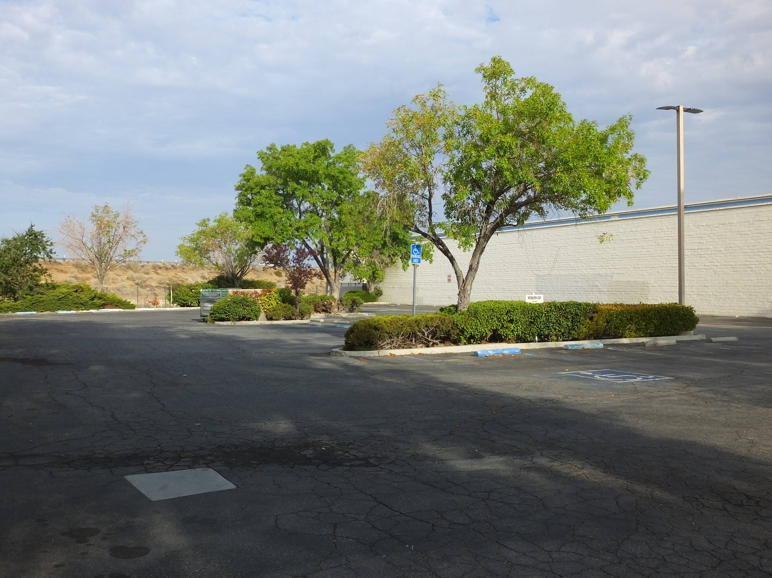 Office for Sale in Lancaster California 93534